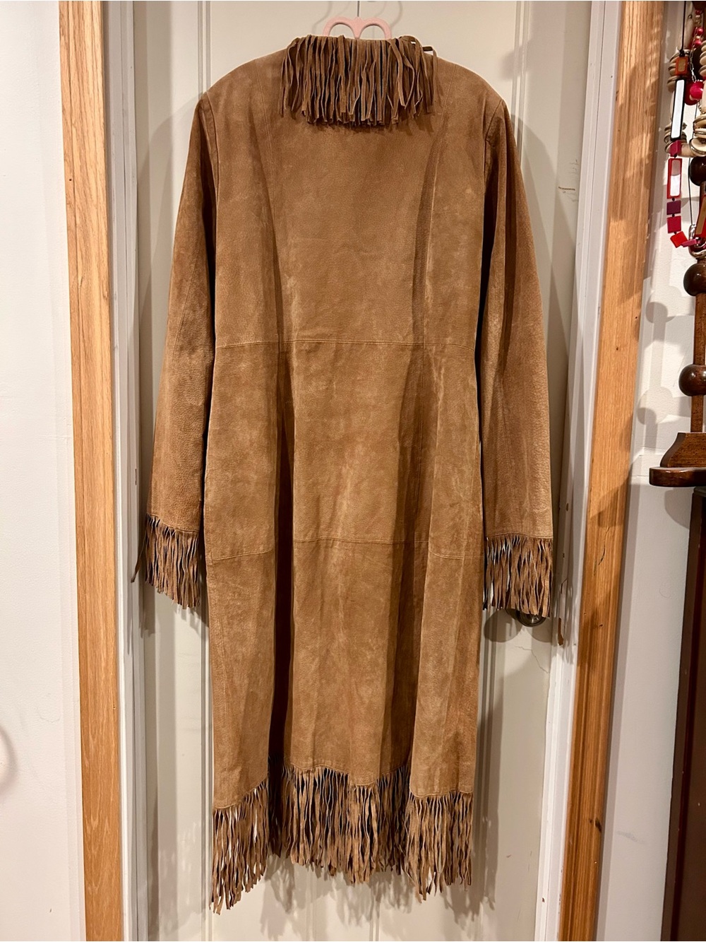 NWOT Wilsons Leather Tan Suede Fringe Trench Coat - Picture 3 of 7